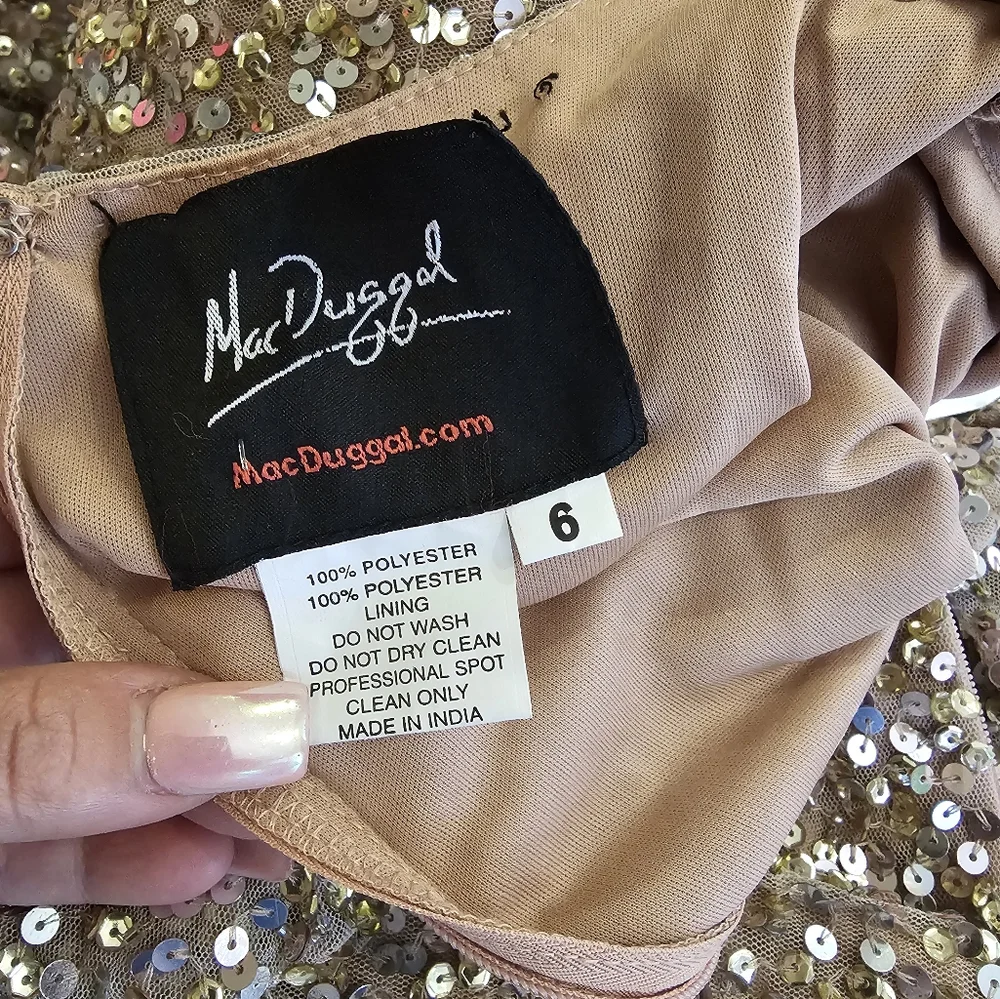 Mac Duggal dress, size 6, new with tags, bald spots on back bottom as shown - Picture 16 of 16